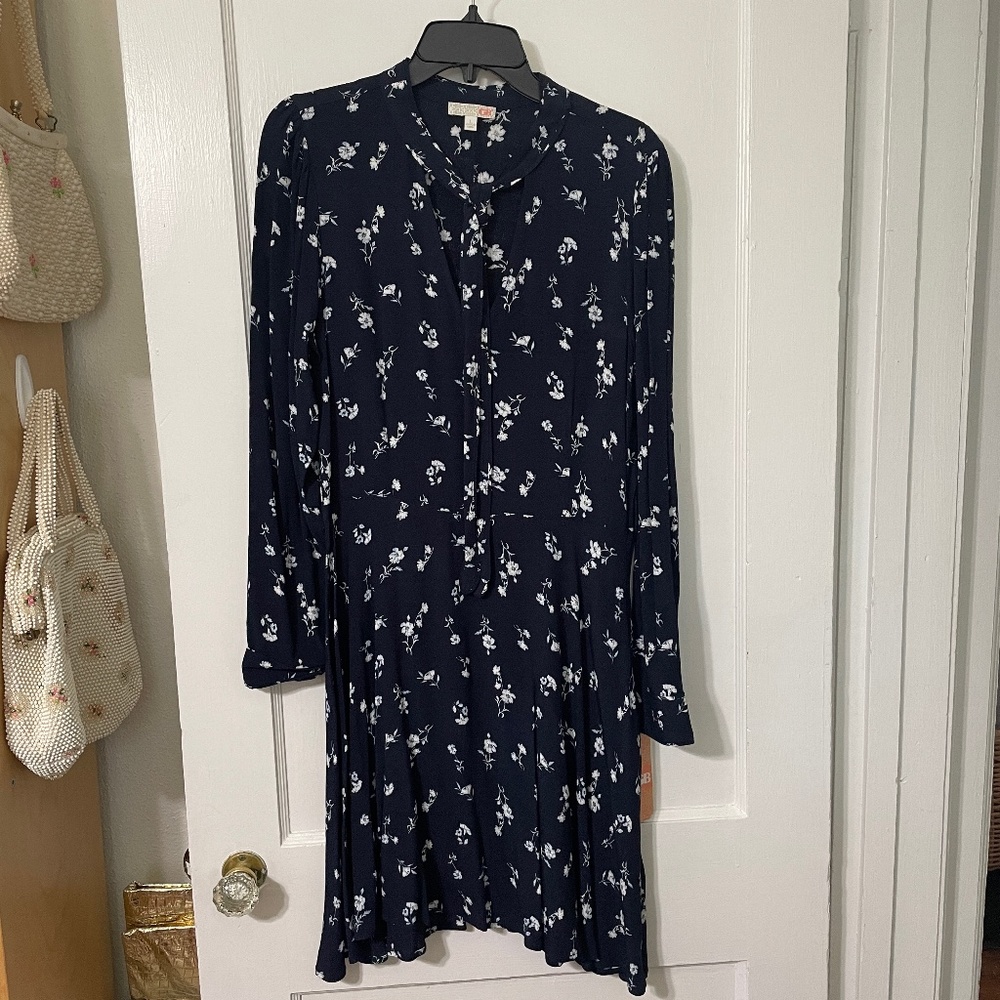 NWT Gianni Bini NAVY + WHITE